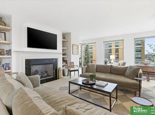 3201 Dodge Ct #5611, Omaha, NE 68131