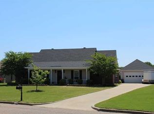 1822 Autumn Ct E, Prattville, AL 36066