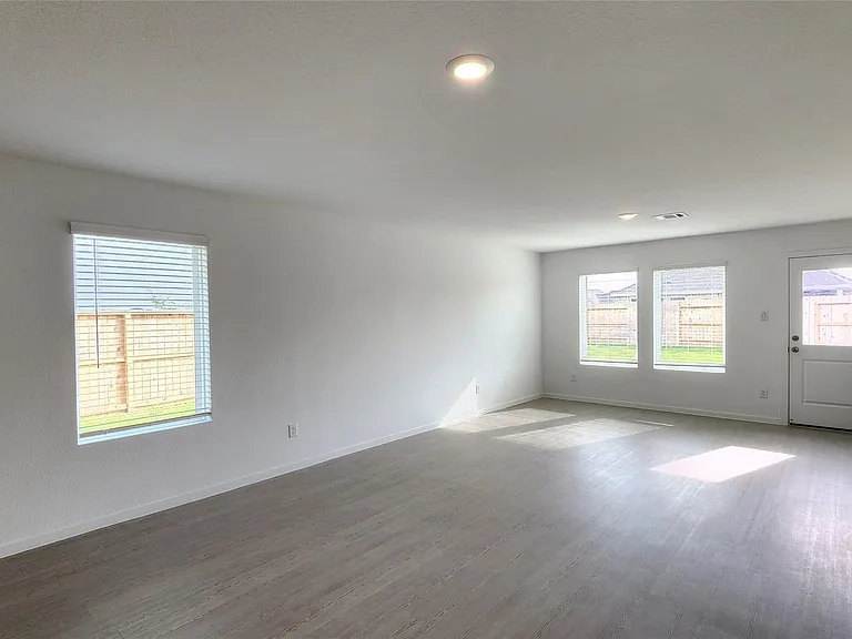 6303 Geyser Starish Dr — Photo 8