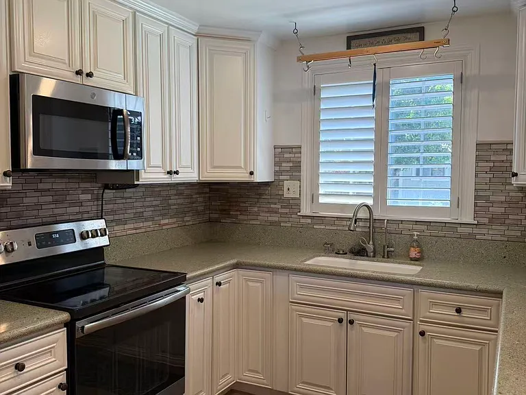 3912 Durand Dr — Photo 21