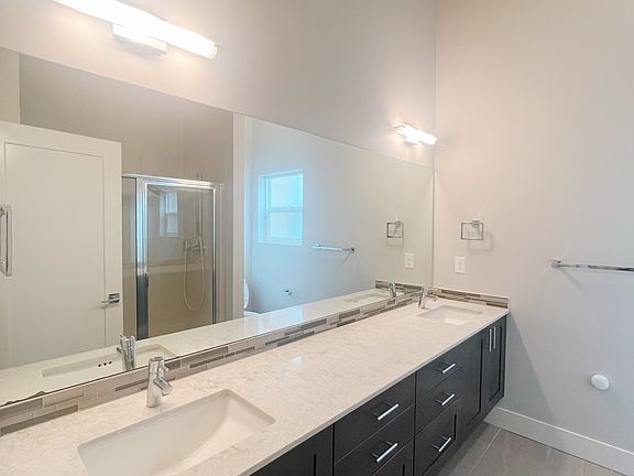 4th image of 18236 73rd Ave NE Unit 101