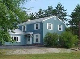 W1254 Carriage Dr, Marinette, WI 54143