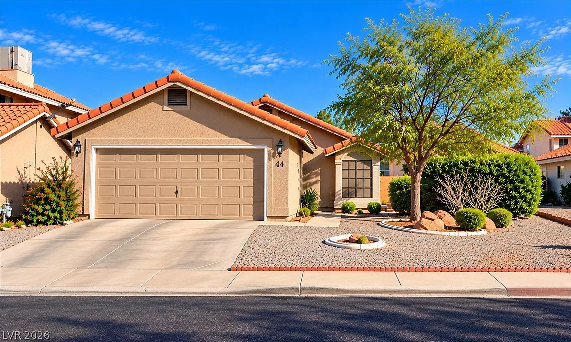 2 bed, 2.0 bath, 1135 sqft, $1,975 — Photo 1