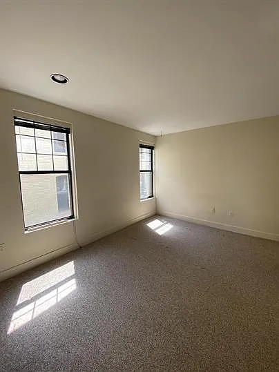 1842 California St NW #10B — Photo 11