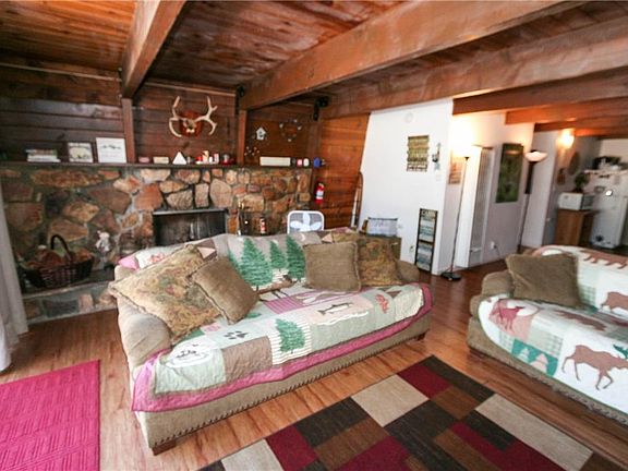 4th image of 40343 Cliff Ln