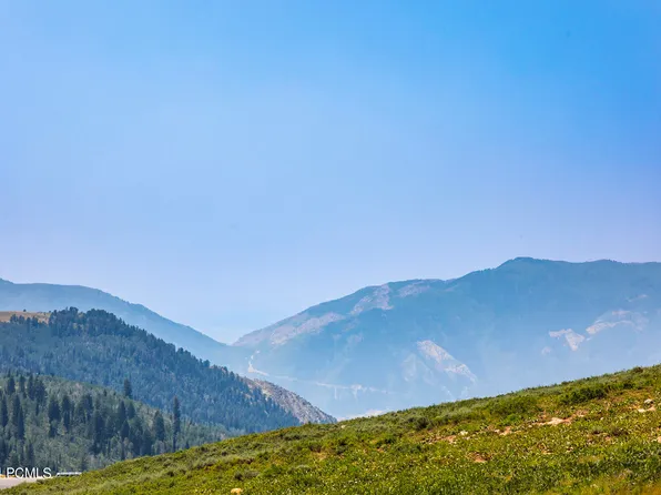 8507 E Overlook Dr, Eden, UT 84310