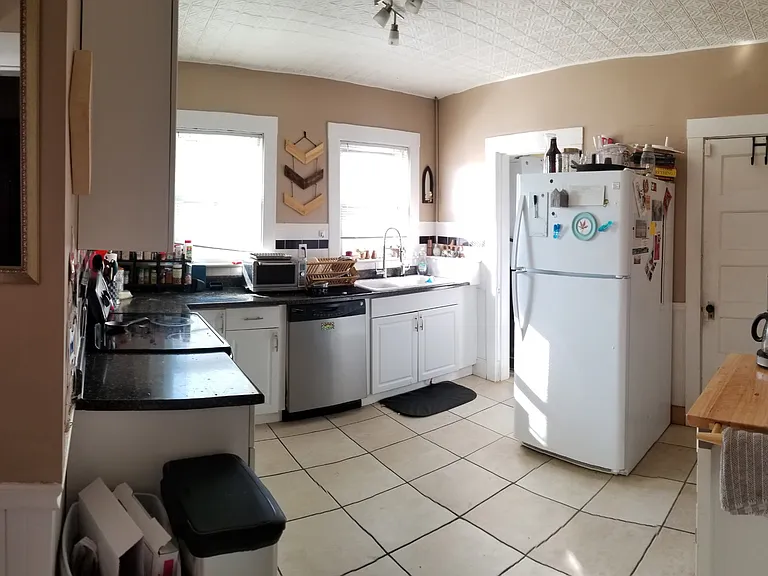 153 Fellsway W — Photo 2