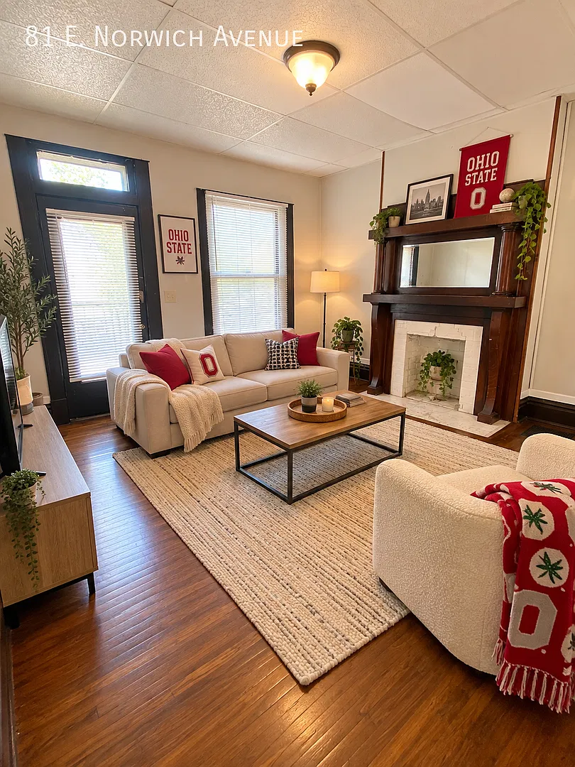 3 Bedroom available for Fall 2027 School Year! — Photo 3