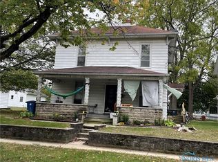 208 E Merry Ave, Bowling Green, OH 43402