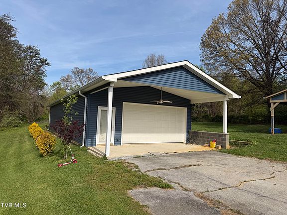 4th image of 520 Cedar Creek Rd