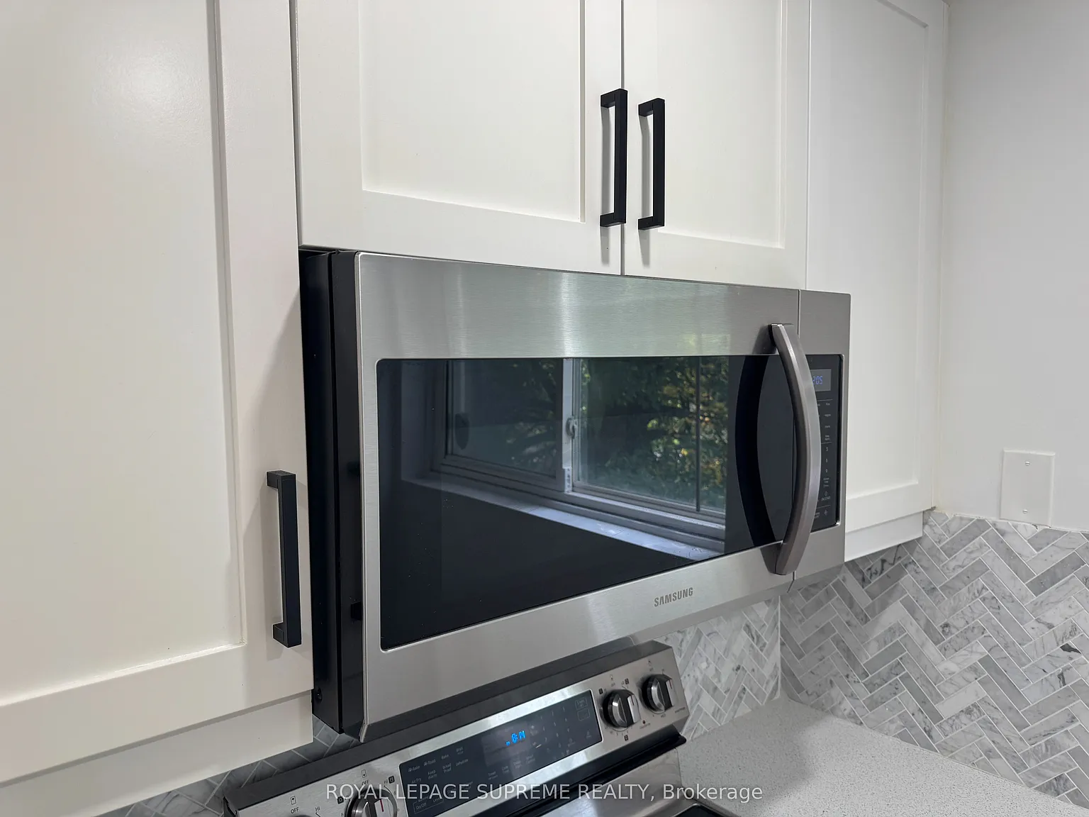 3 bed, $3,000 — Photo 3