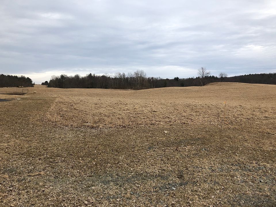2nd image of 387 Hanley Rd