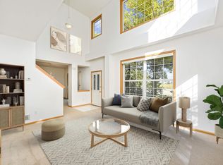 9677 Zircon Ln N, Maple Grove, MN 55311