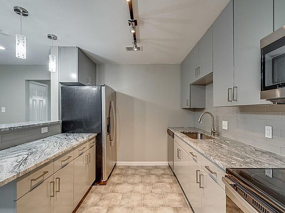4th image of 2920 Sierra Dr