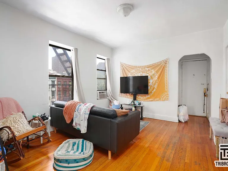 258 E 112th St #2A — Photo 4
