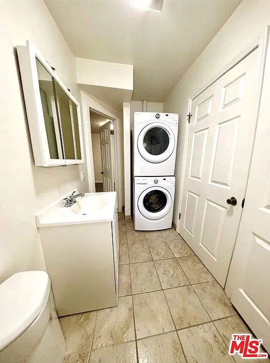 2 bed, 2.0 bath, 950 sqft, $2,600 — Photo 4