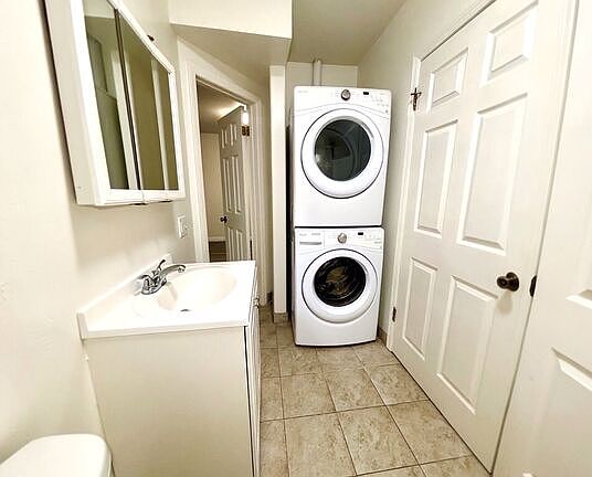 5th image of 4343 W 4th St APT D