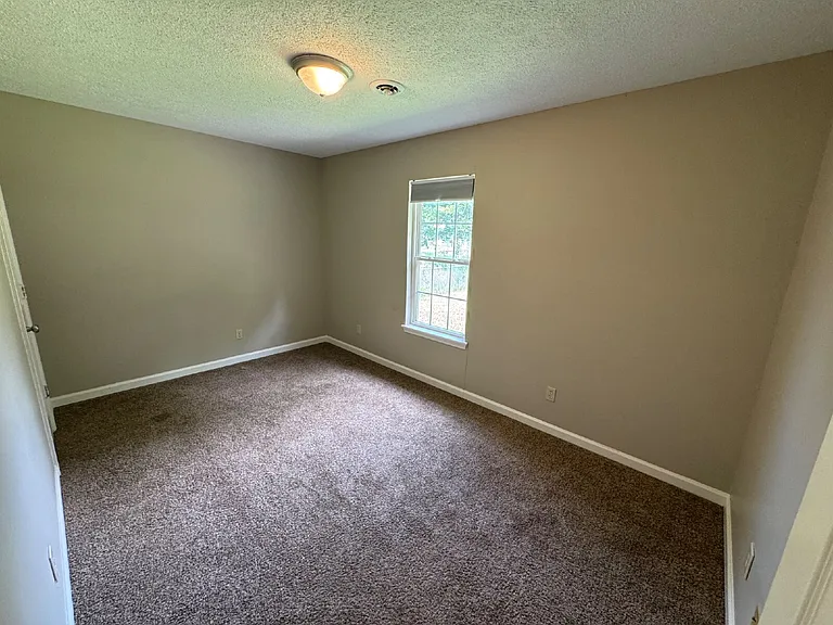 415 Eddy St — Photo 13