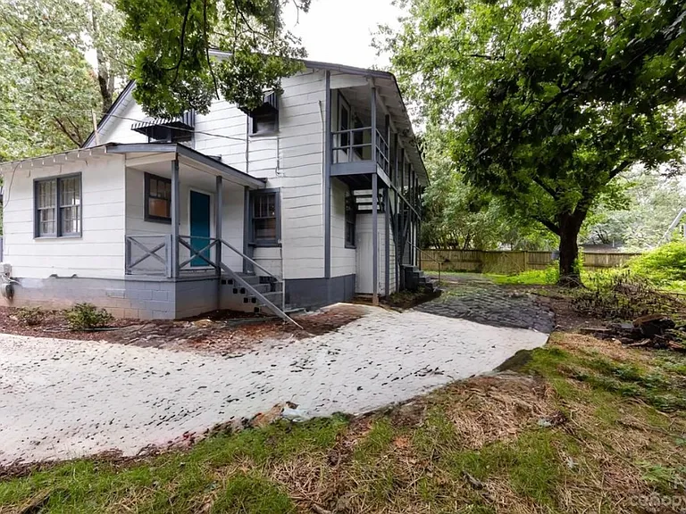 922 Academy St #3 — Photo 10