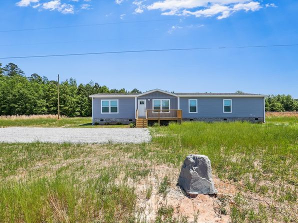 1159 Hickory Hill Rd, Eastover, SC 29044