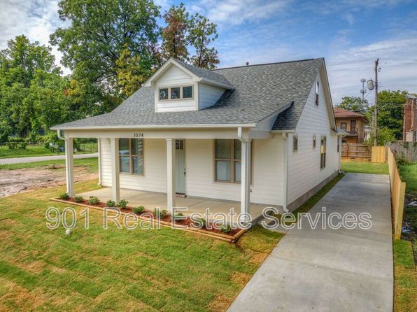 1074 Faxon Ave
