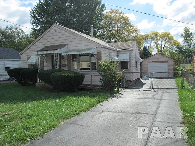 3030 W Proctor St photo 1