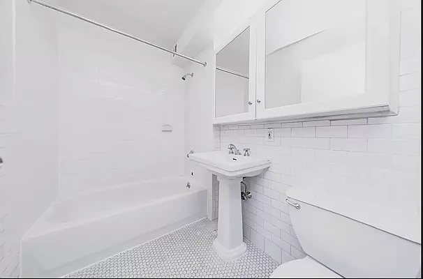 Rented by The Downtown LLC | media 43