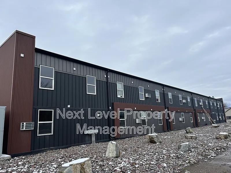 9 River Rd #202
