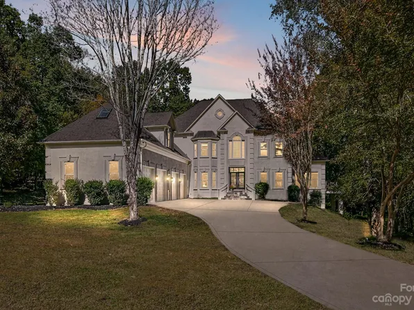 7841 Seton House Ln, Charlotte, NC 28277