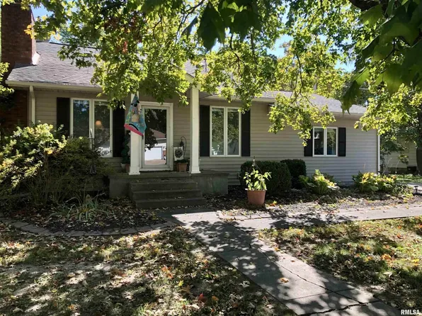 813 W Concord St, Marion, IL 62959