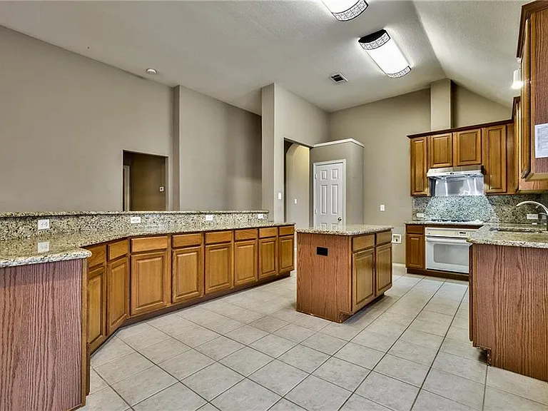 3016 Afton Ridge Dr — Photo 18