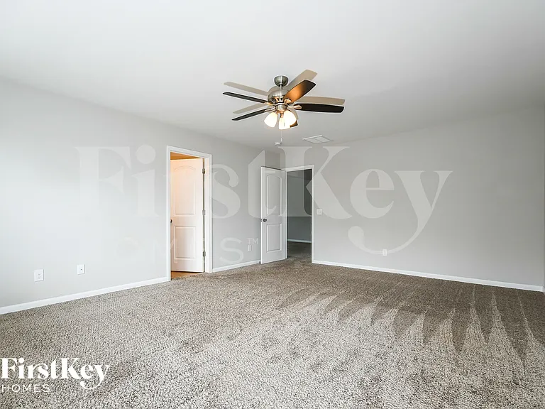104 Breeders Ct — Photo 10