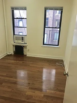 Rented by Avenues Real Estate | media 14