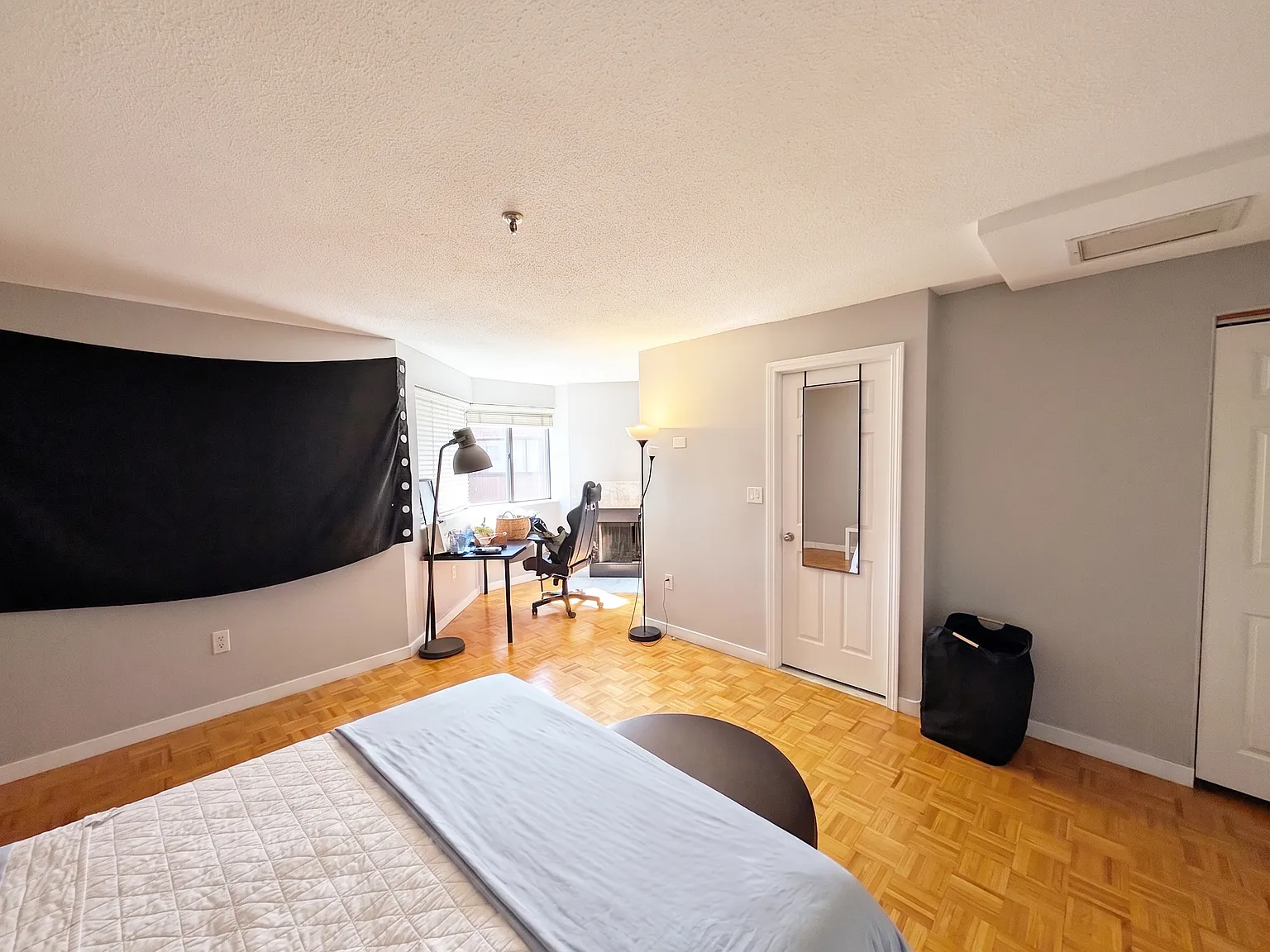 2 bed, 2.5 bath, 1145 sqft, $3,350 — Photo 4
