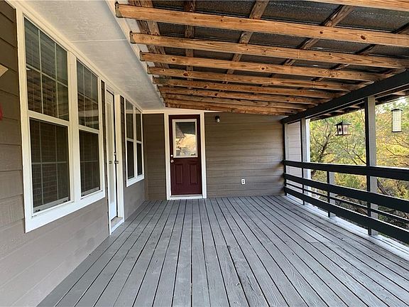 3rd image of 5613 Club House Dr
