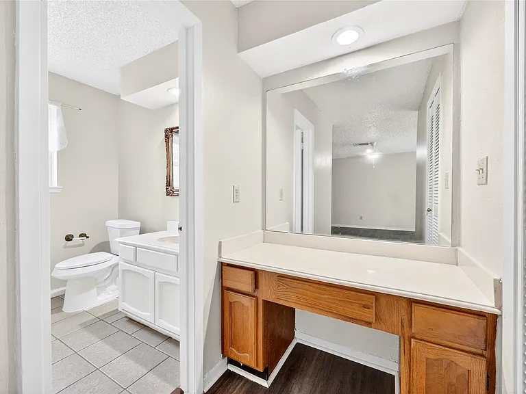 11103 Bellerive Dr — Photo 20