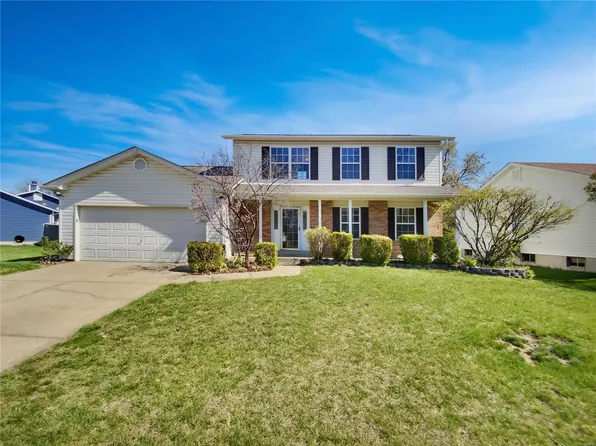 4164 Burgess Hill Dr, Saint Charles, MO 63304