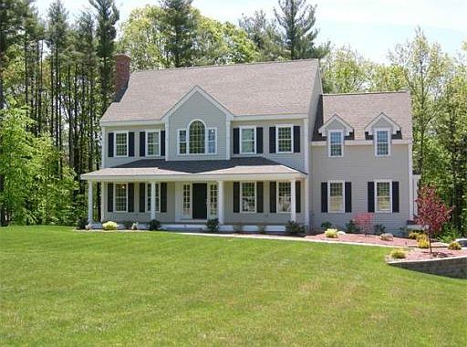 1st image of 11 Lakewoods Dr