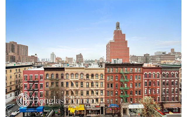 Sold by Douglas Elliman | media 15