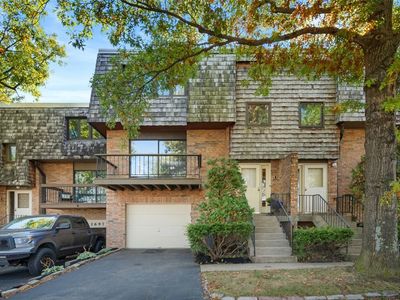 2701 Bingham Dr, Pittsburgh, PA, 15241