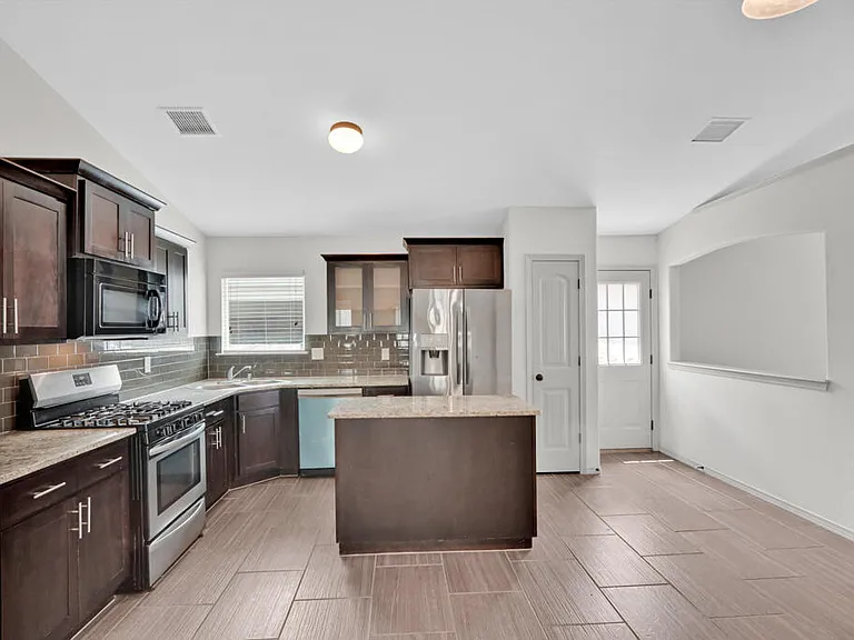 14900 Tim Hardaway Dr — Photo 17