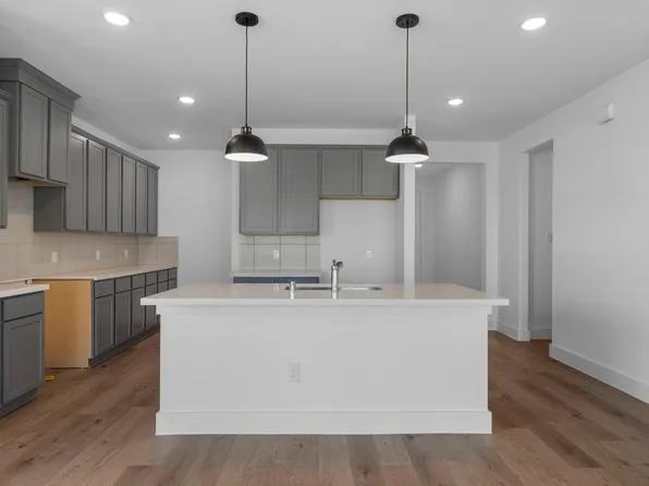 225 Sandhill Grove Trl, Waller, TX 77484