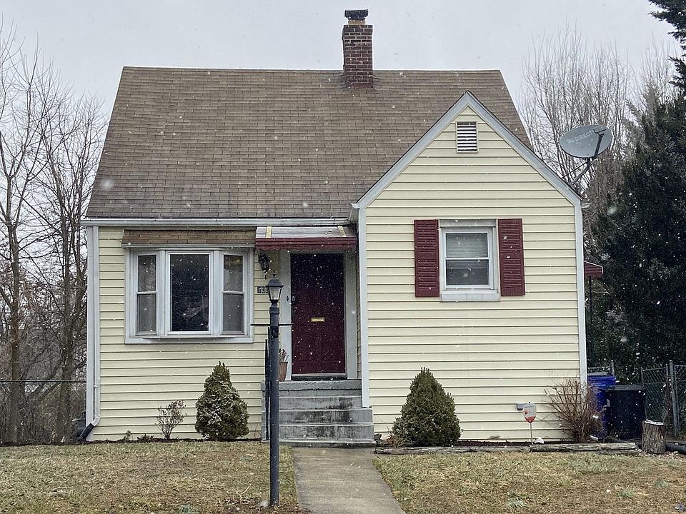 1st image of 1004 Beechwood Dr