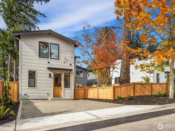 10927 103rd Avenue NE, Kirkland, WA 98033
