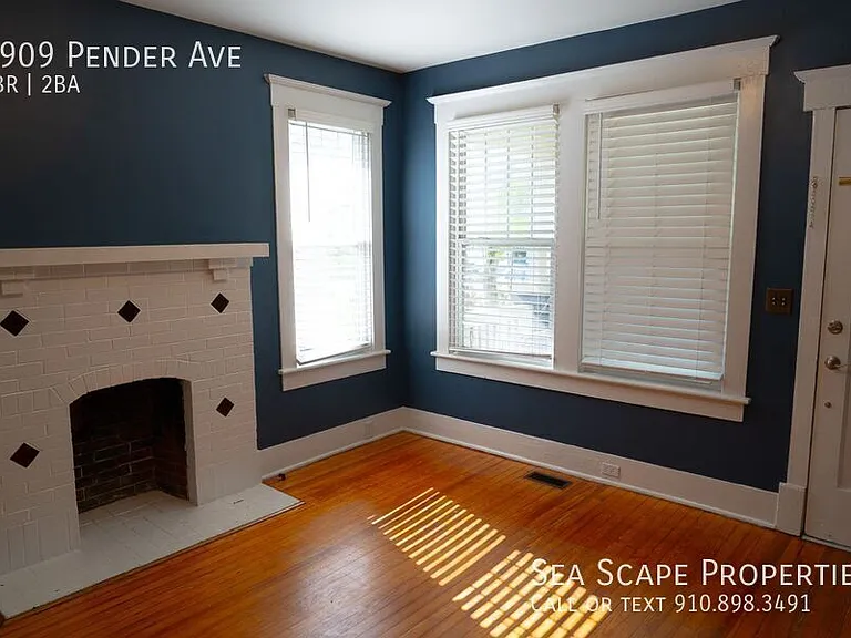 1909 Pender Ave — Photo 9