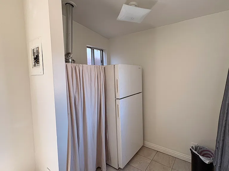 2261 Ewing St #2 — Photo 11