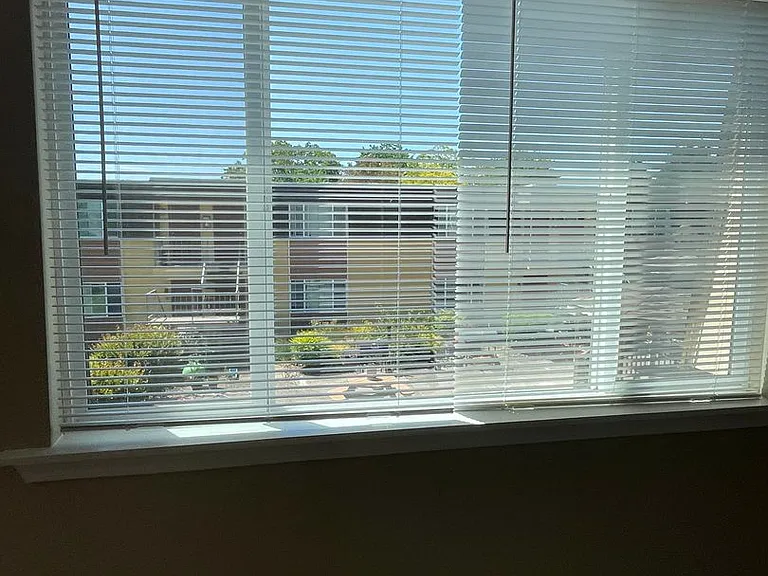Heatherstone Apartments — Photo 21