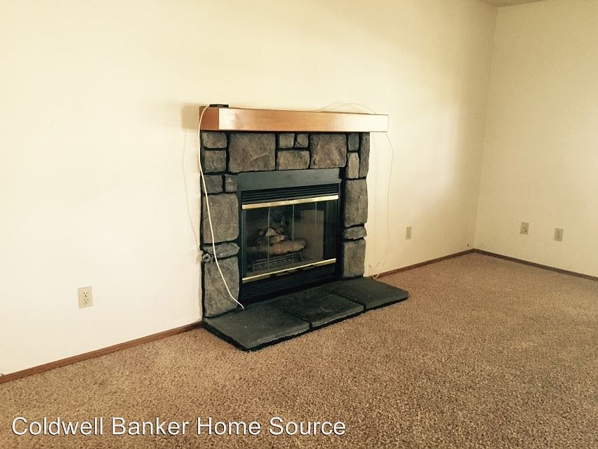 2nd image of 13833 Woodbine Dr