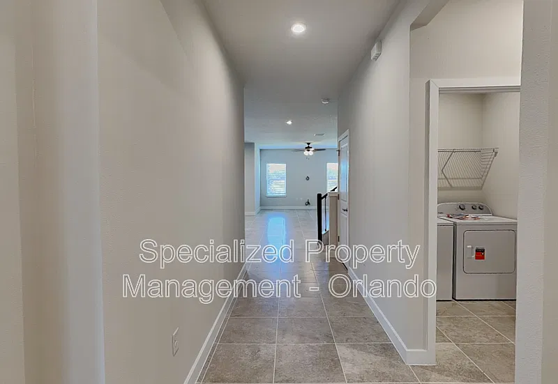 4 bed, 2.0 bath, 2021 sqft, $2,499 — Photo 2