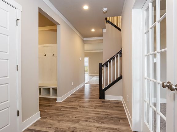 2nd image of 6705 Benton Ln